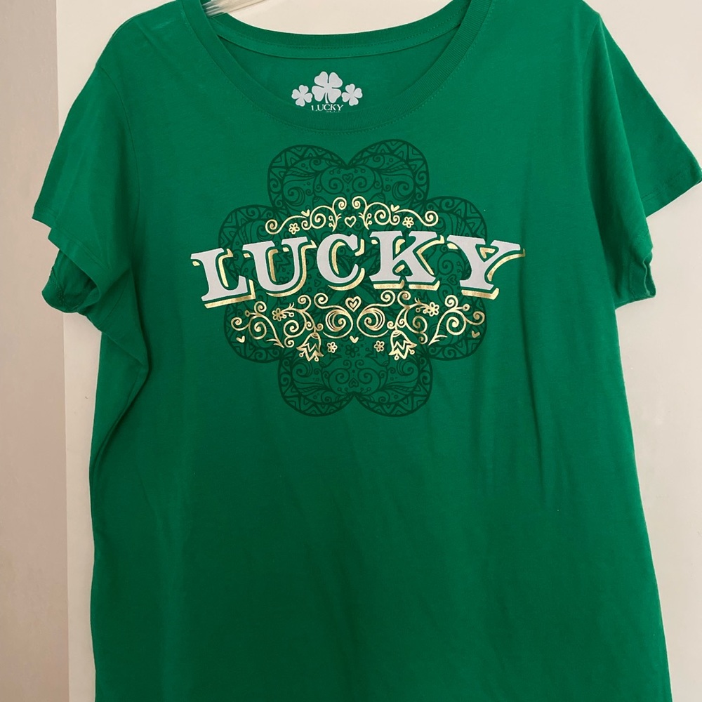 Green Lucky t-shirt size 2X